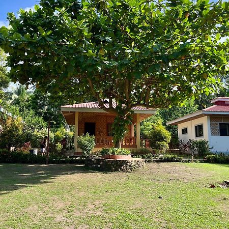 Paco'S Garden Home Stay Mambajao Extérieur photo