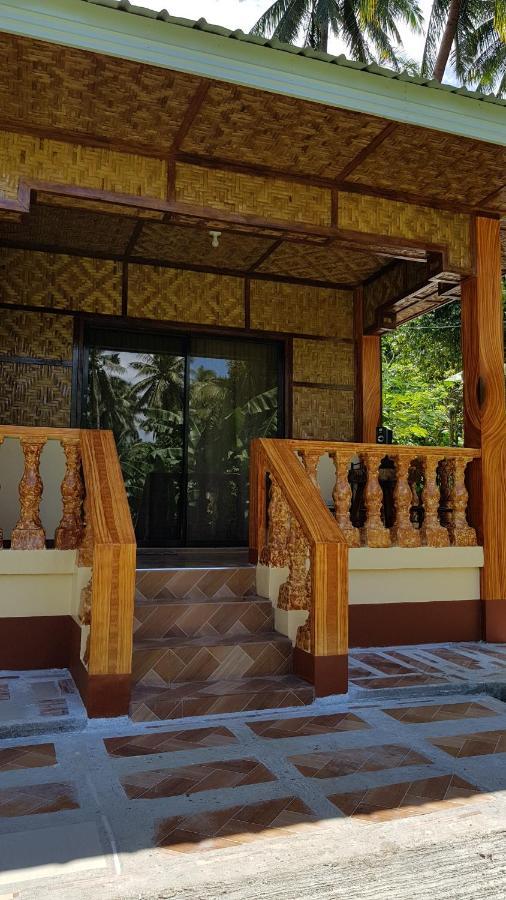 Paco'S Garden Home Stay Mambajao Extérieur photo
