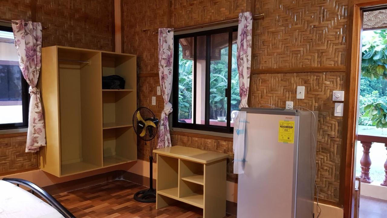 Paco'S Garden Home Stay Mambajao Extérieur photo