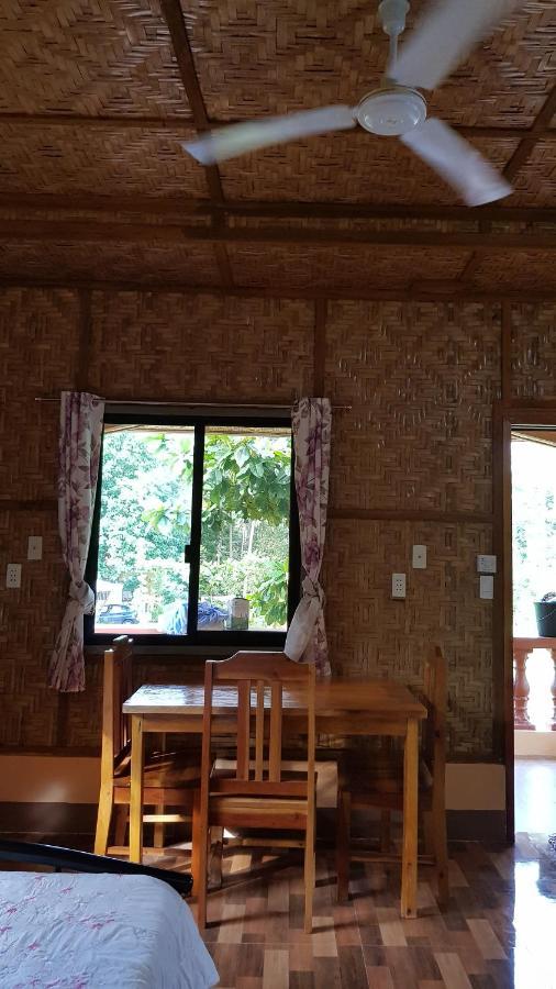 Paco'S Garden Home Stay Mambajao Extérieur photo