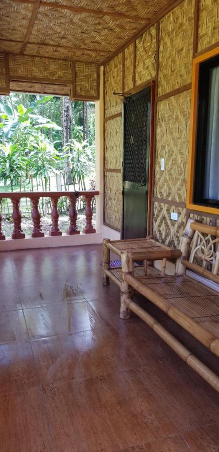 Paco'S Garden Home Stay Mambajao Extérieur photo