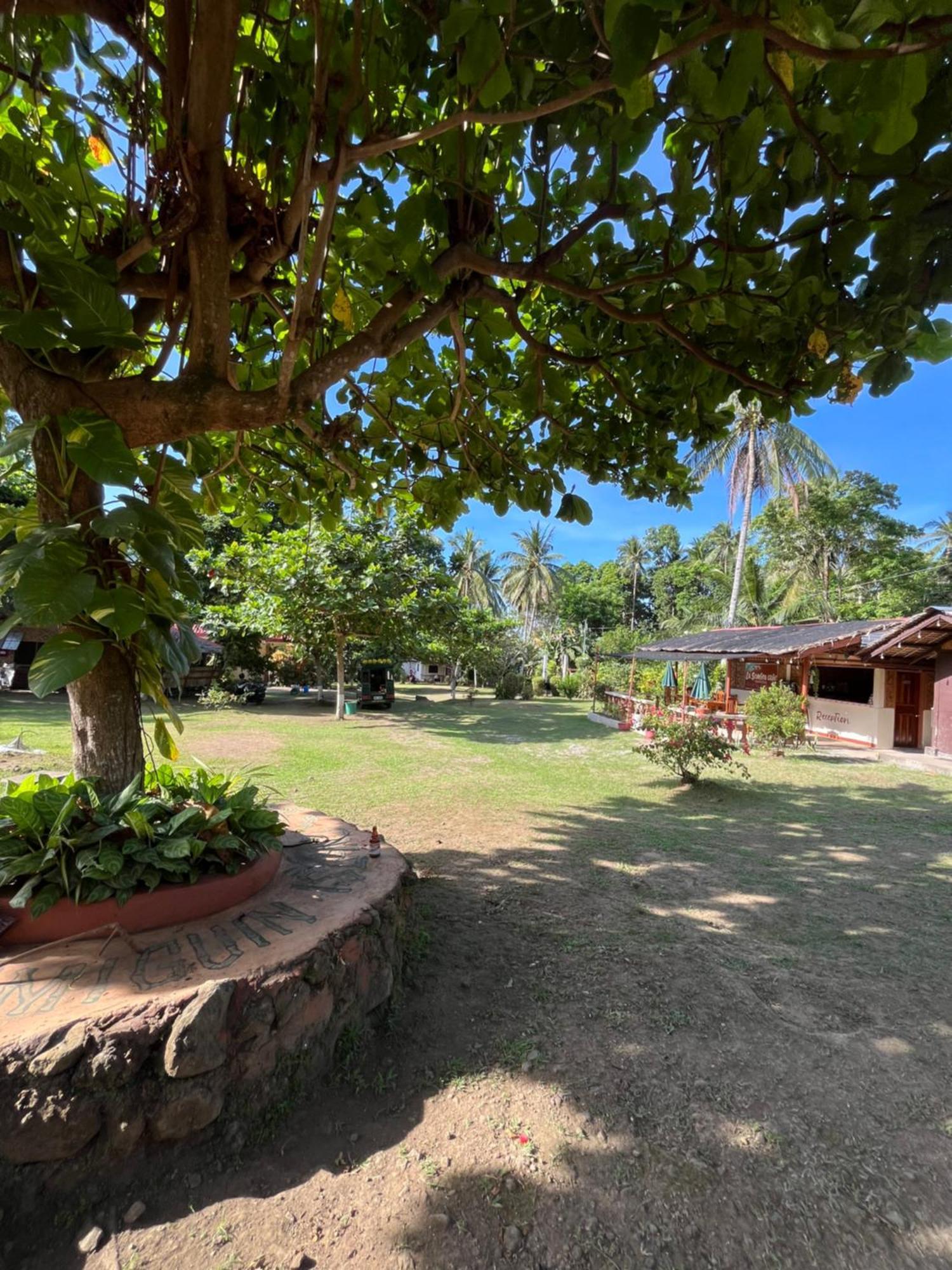 Paco'S Garden Home Stay Mambajao Extérieur photo