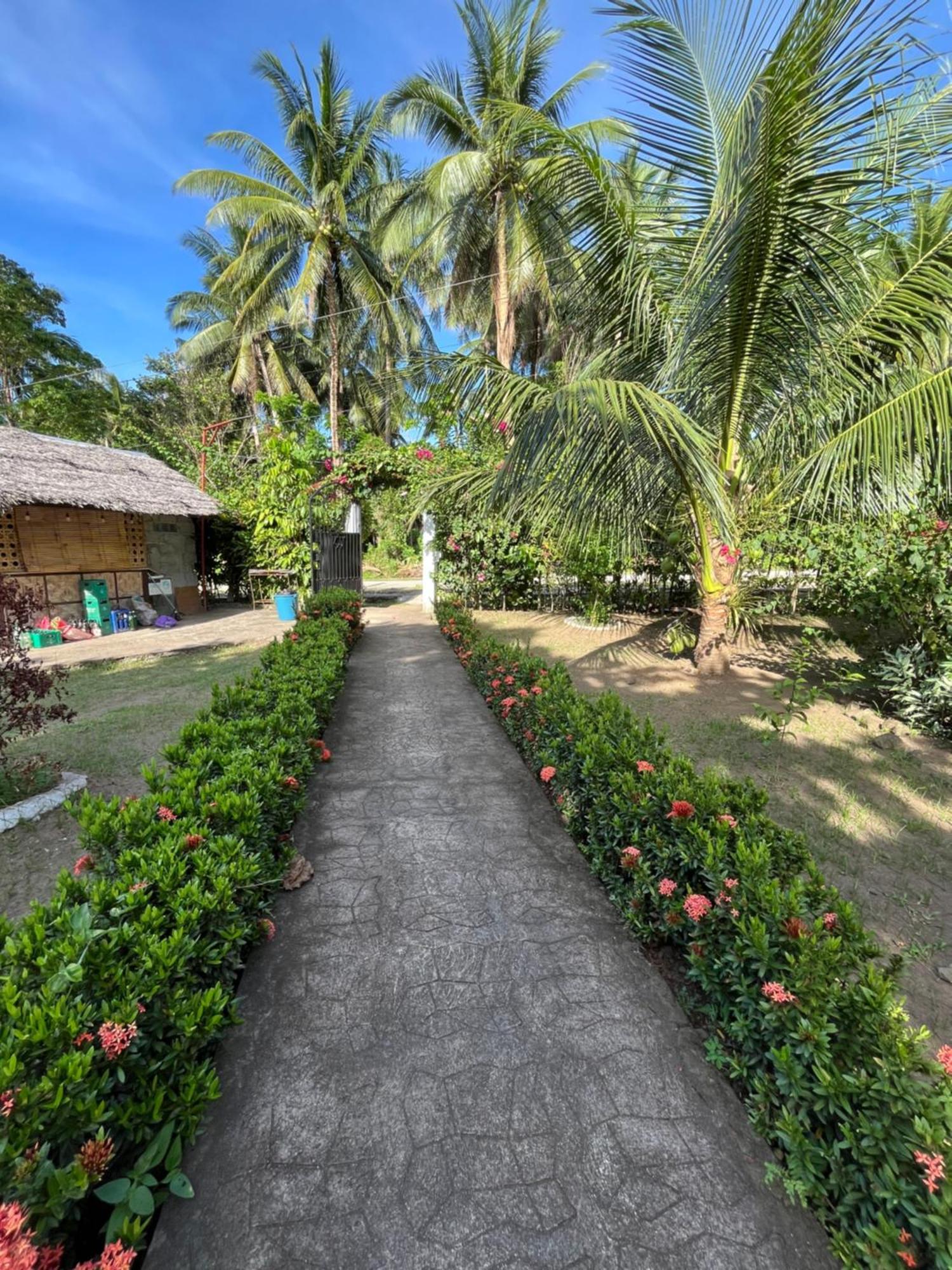 Paco'S Garden Home Stay Mambajao Extérieur photo
