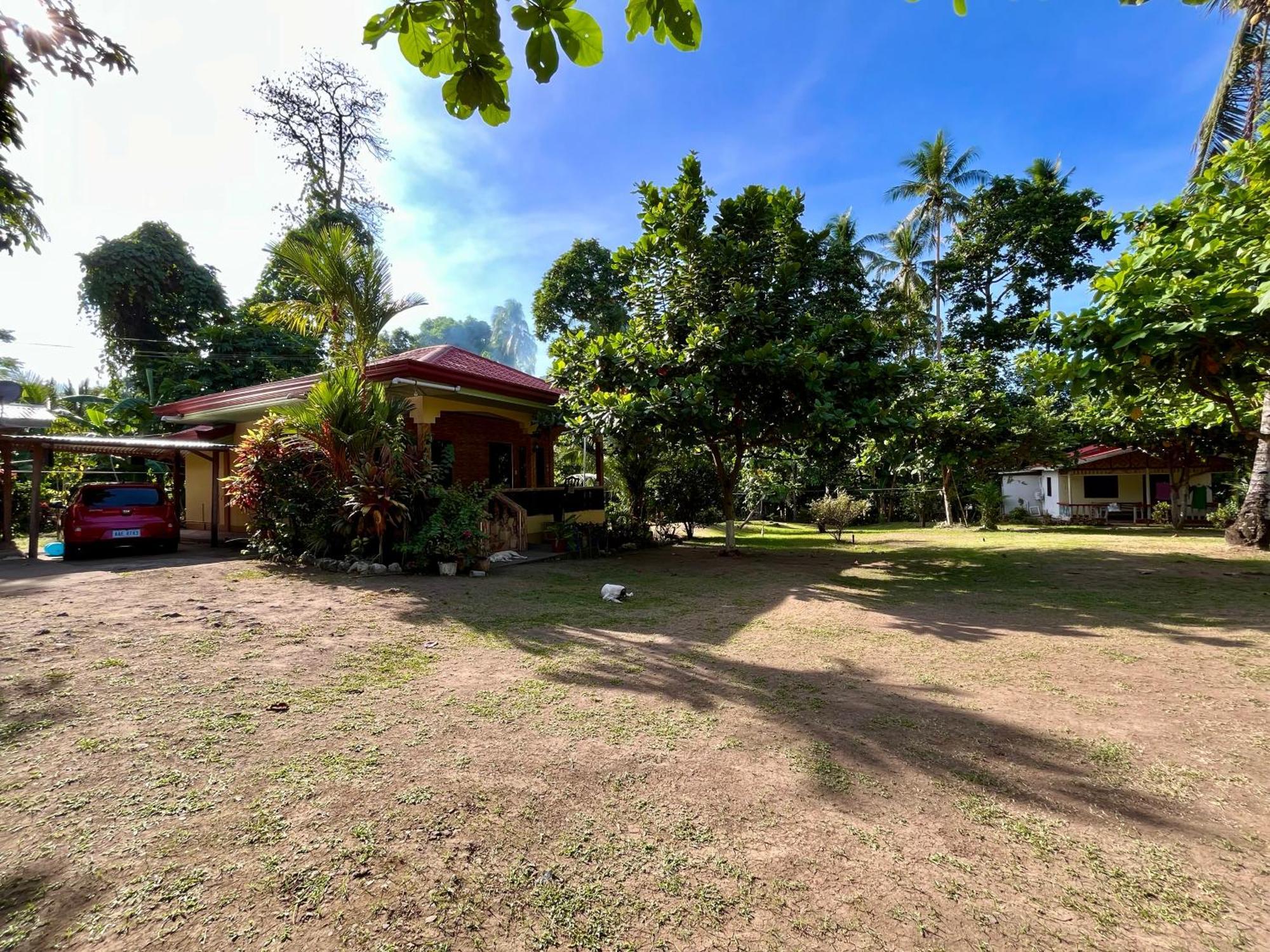 Paco'S Garden Home Stay Mambajao Extérieur photo
